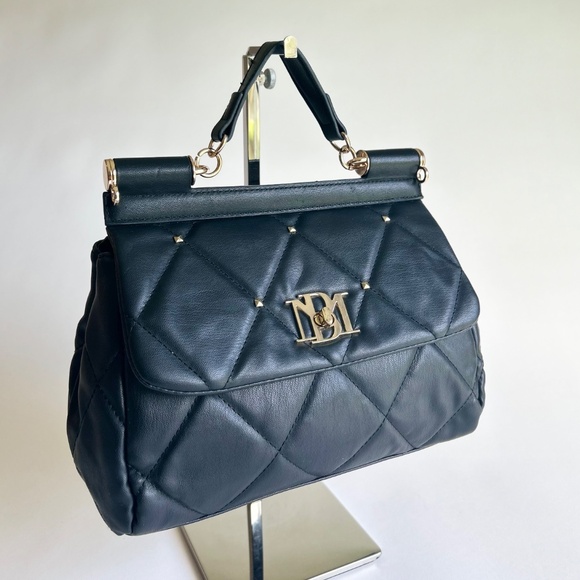 Bradgley Mischka Black Leather Quilted Handbag - Picture 2 of 12